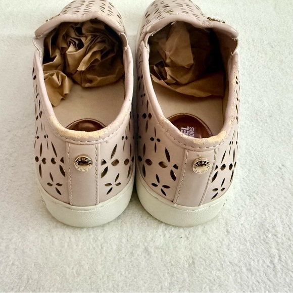 Michael Kors Light Pink Sip-on Sneakers Floral Cutout Size 7.5 - Picture 9 of 10